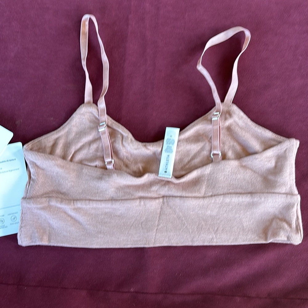 Athleta Women's Well Rested Rib Sleep Bra - Picture 4 of 5